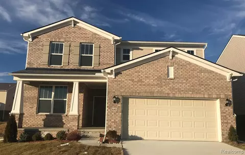 2835 Trillium Hills Dr, Commerce Twp, MI 48382