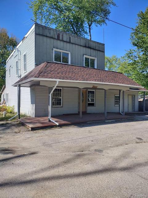 5894 Howard St, Deford, MI 48729