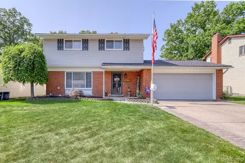 36655 Grandon St, Livonia, MI 48150
