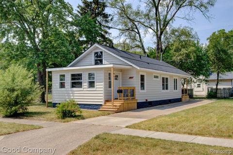 1107 E George Ave, Hazel Park, MI 48030