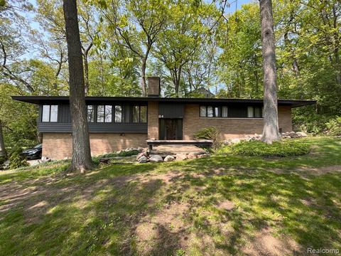 6724 Balmoral, Clarkston, MI 48346