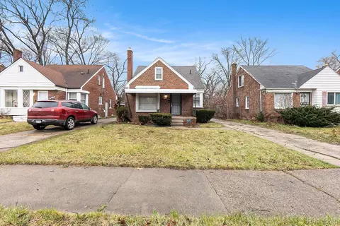 19944 Gilchrist St, Detroit, MI 48235