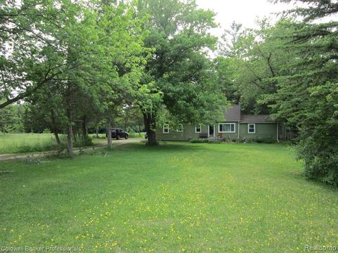 8289 N Dort, Mount Morris, MI 48458