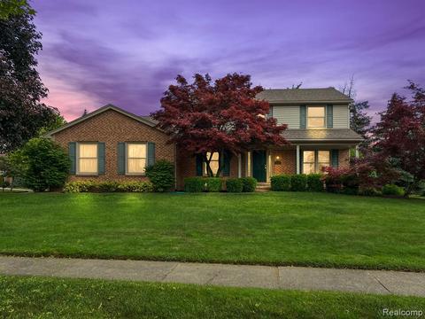 1126 Whisper Way, Troy, MI 48098