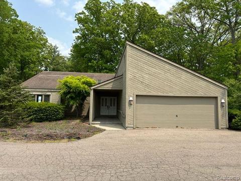 5464 Trillium Xing, Ann Arbor, MI 48103
