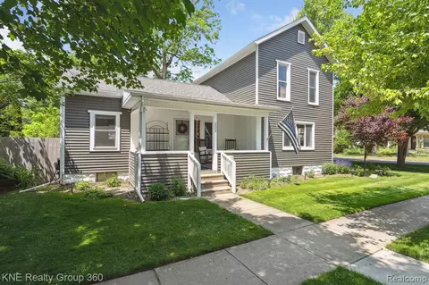 222 West St, Howell, MI 48843