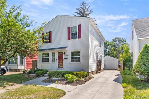 2812 N Main St, Royal Oak, MI 48073