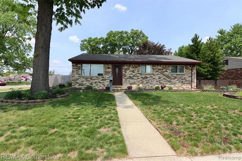 32368 Block St, Garden City, MI 48135