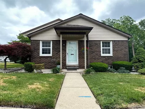 38281 Carolon Blvd, Westland, MI 48185
