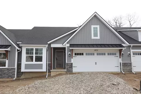 1031 Camellia Cir 40 17 Cir #40, Marion, MI 48843