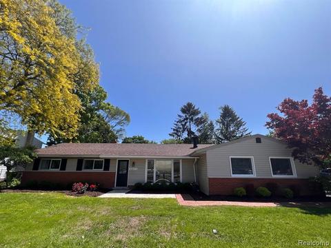 40693 W 10 Mile Rd, Novi, MI 48375