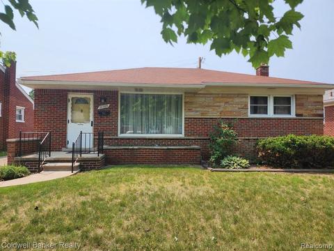 28389 Palmer Blvd, Madison Heights, MI 48071