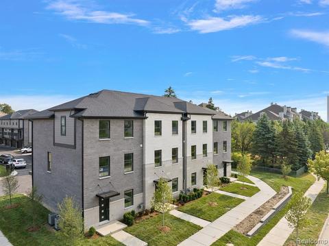 2897 Summers, Troy, MI 48084