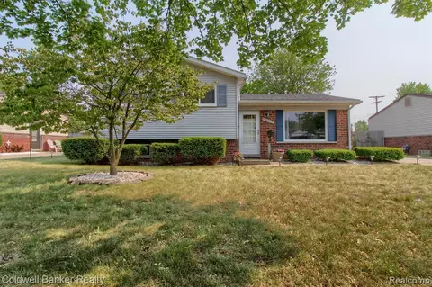 2340 Brooktree, Ypsilanti, MI 48198