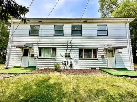 2320 Deerfield Ct, Westland, MI 48186