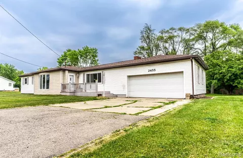 2455 Cheryl Ann Dr, Burton, MI 48519