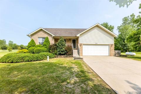 410 Deer Crk, Kimball, MI 48074