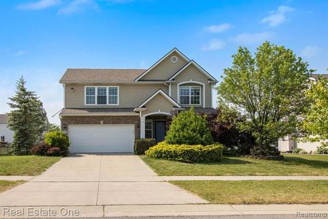 31182 Settlers Way Dr, Flat Rock, MI 48134