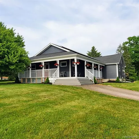 5253 N Henderson Rd, Davison, MI 48423 photo 1