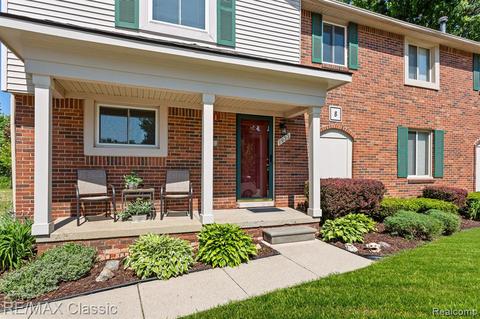 1933 W Franklin Dr, Canton, MI 48187