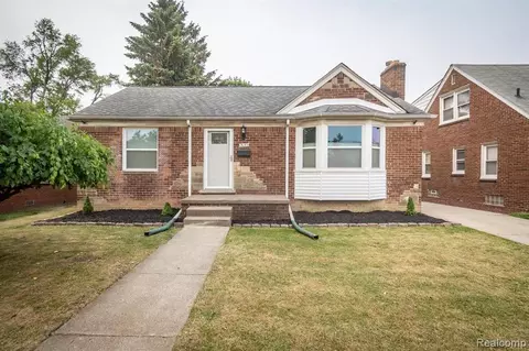 15153 Dasher Ave, Allen Park, MI 48101
