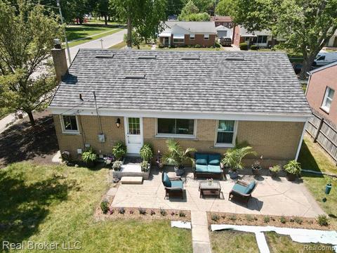 9848 Flamingo St, Livonia, MI 48150