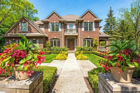 980 Deer Path Trl, Oxford, MI 48371