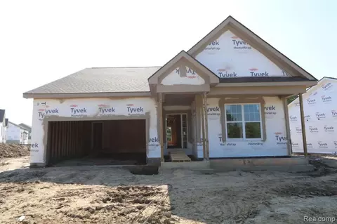 8048 Alyssa Dr, Brighton, MI 48116