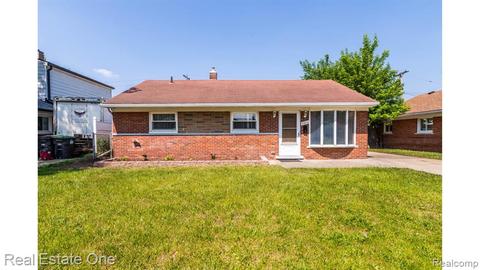 9312 Syracuse St, Taylor, MI 48180