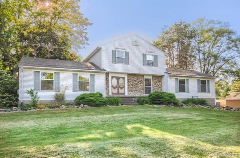 74343 Mckay Rd, Bruce Township, MI 48065