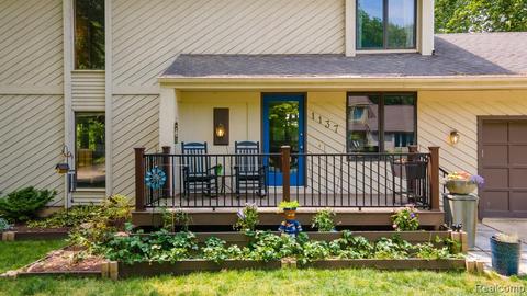 1137 Teakwood Cir, Haslett, MI 48840