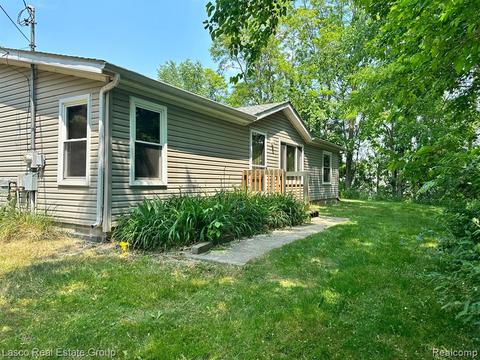 301 Warren St, Byron, MI 48418
