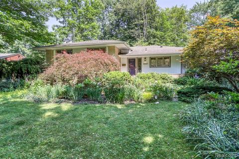 16167 Southampton St, Livonia, MI 48154