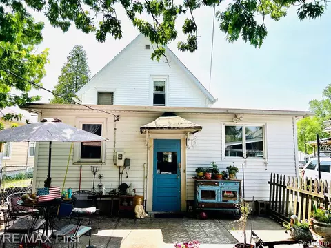 410 Mattison Ave, East China, MI 48054