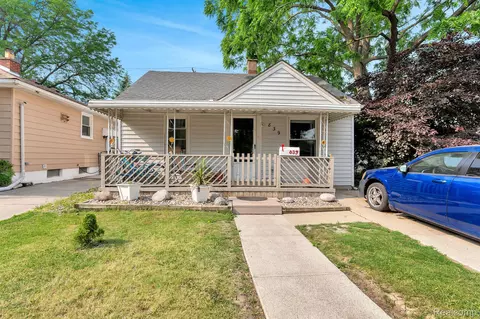 839 White Ave, Lincoln Park, MI 48146