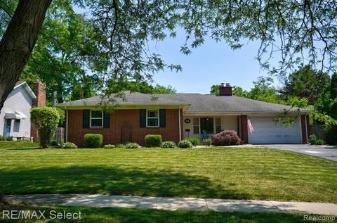 3441 Hawthorne Dr, Flint, MI 48503