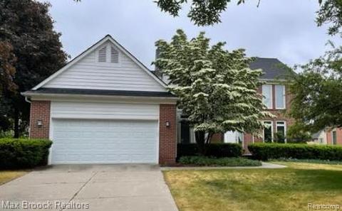 7245 Silverbeech Ln, West Bloomfield, MI 48323