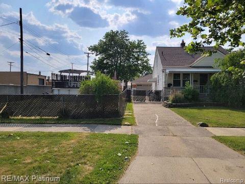22741 Teppert Ave, Eastpointe, MI 48021