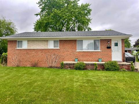 22 Barbara Ct, Mount Clemens, MI 48043