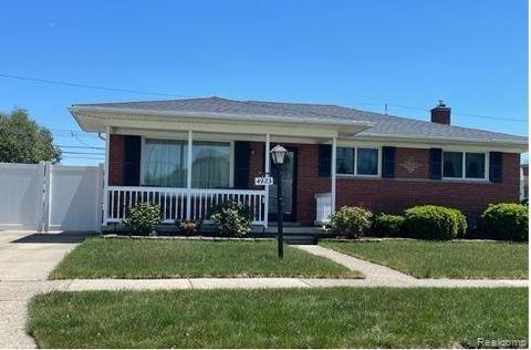 4923 Valley Rd, Trenton, MI 48183