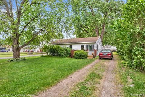 19234 Sylvia Ave, Romulus, MI 48174