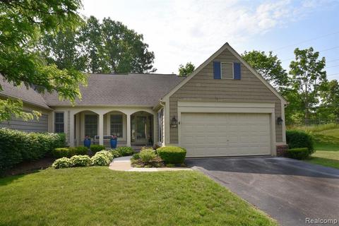 2481 Wildbrook Run, Bloomfield Hills, MI 48304