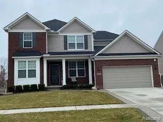 49413 Hummel Dr, Macomb, MI 48044
