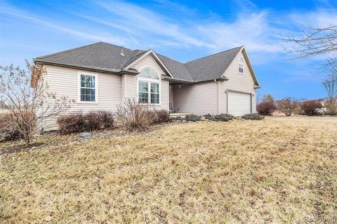 2282 Ackley Rd, Eaton Rapids, MI 48827