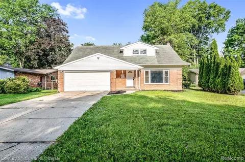 20370 Brookshire St, Southfield, MI 48076