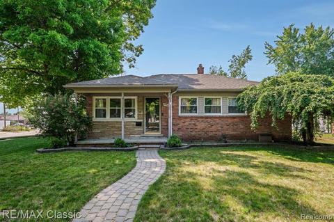 29905 Tamarack Dr, Flat Rock, MI 48134