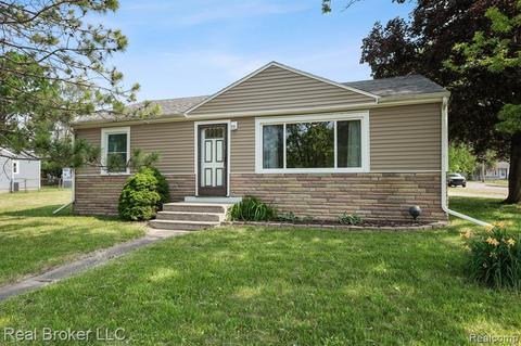 2006 Jolson Ave, Burton, MI 48529
