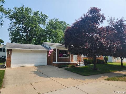 30590 W 9 Mile Rd, Farmington Hills, MI 48336