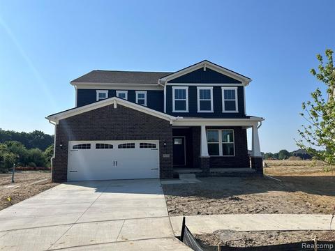6020 Winsford Ln, Clarkston, MI 48346