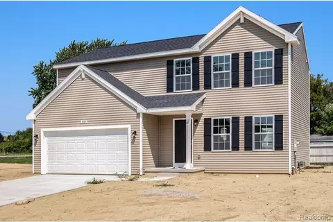 4015 Hidden View Dr, Flint, MI 48506